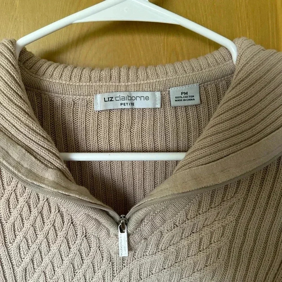 Liz Claiborne Cable knit sweater - Picture 2 of 3